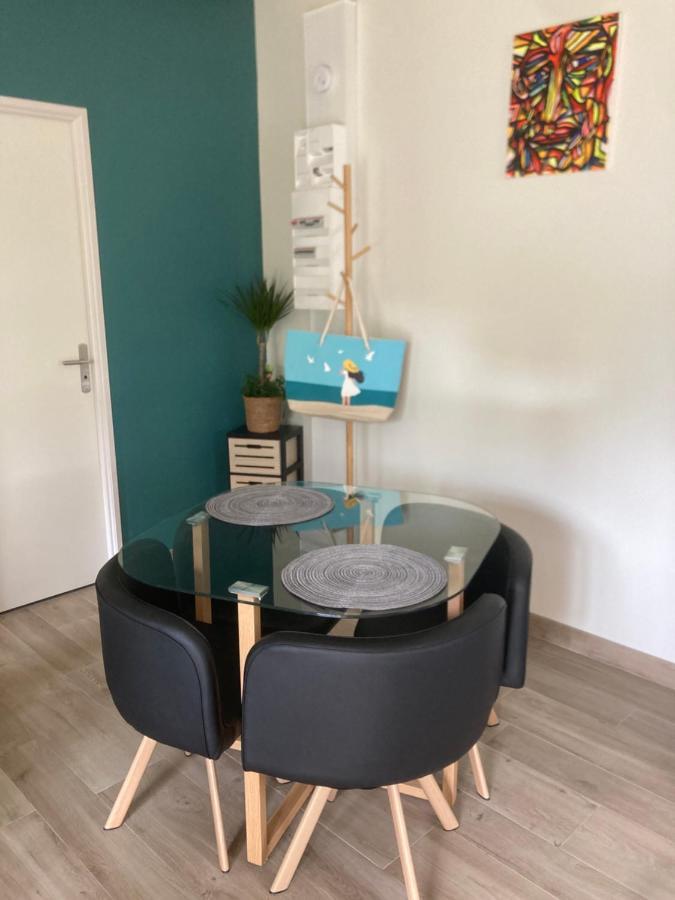 Petite Maison Ensoleillee A 10 Minutes Du Port De ヴァンヌ エクステリア 写真