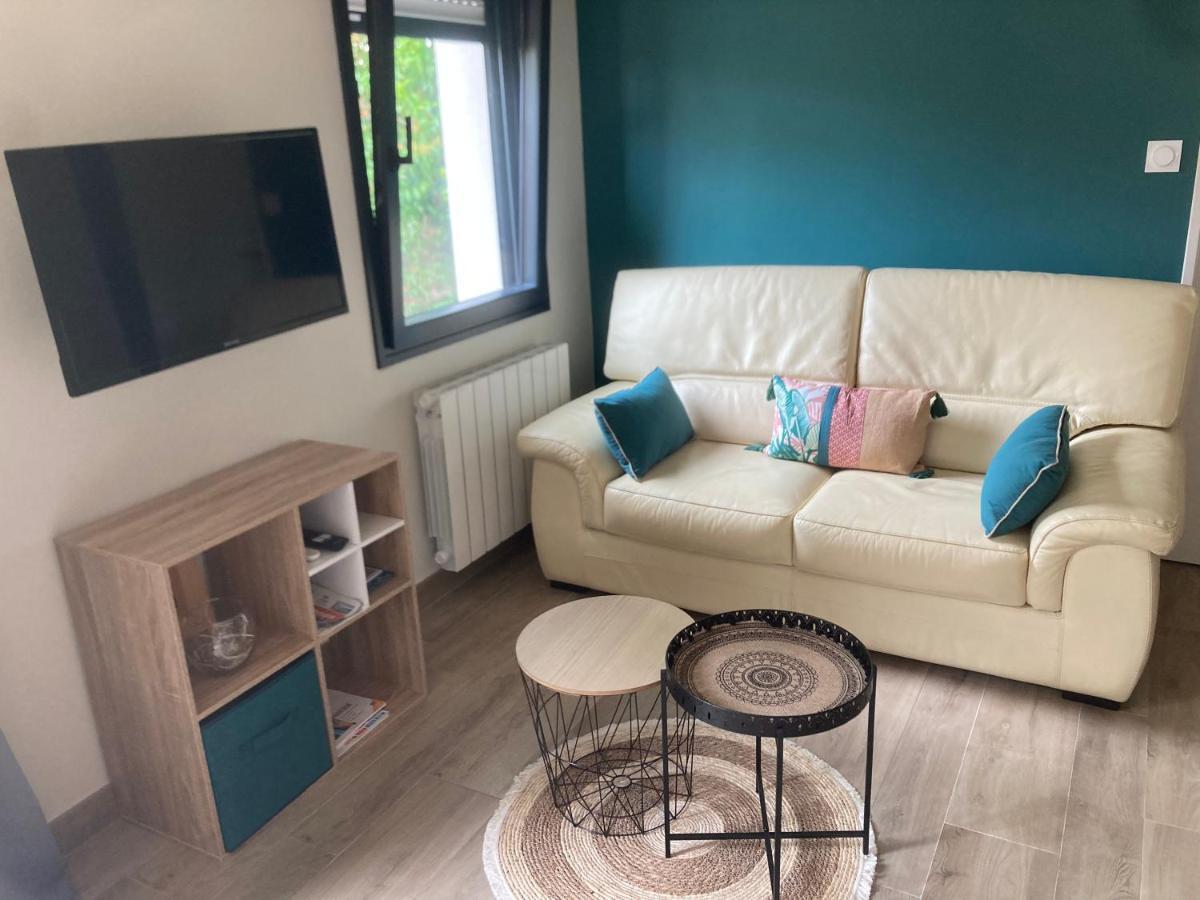 Petite Maison Ensoleillee A 10 Minutes Du Port De ヴァンヌ エクステリア 写真